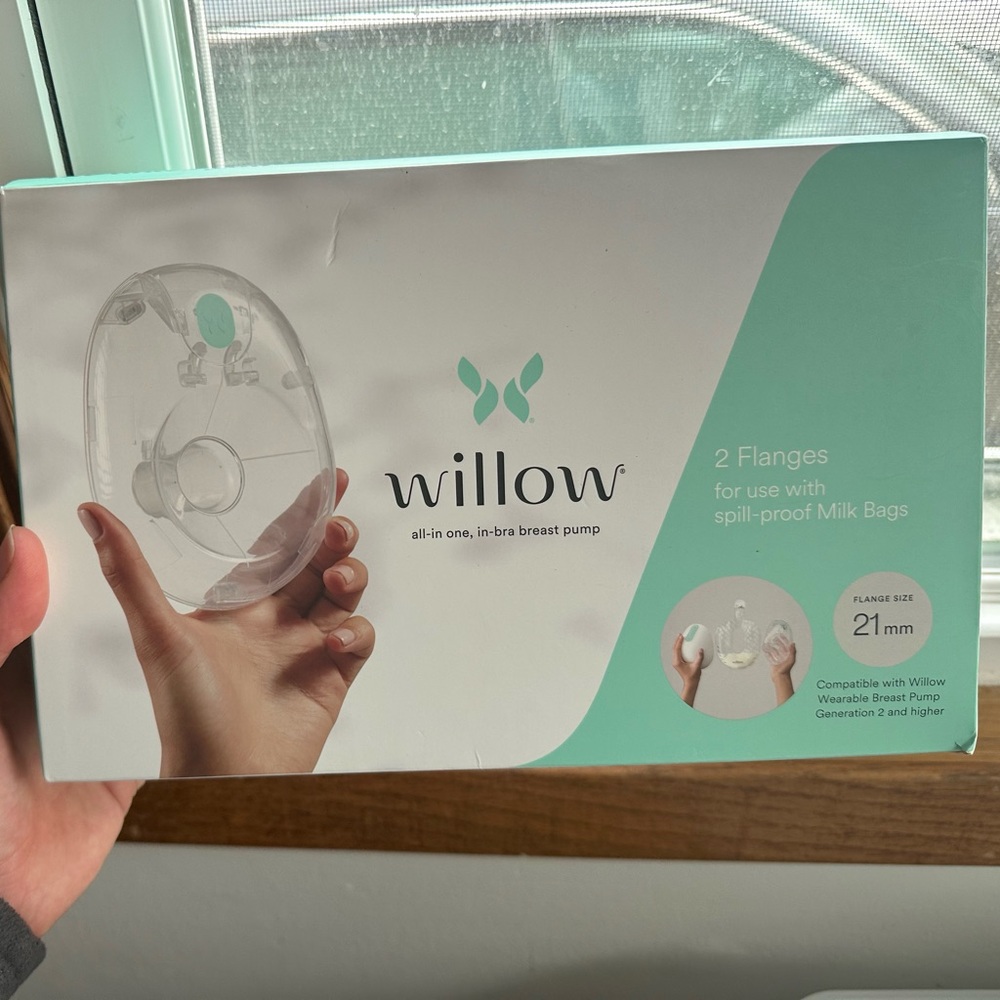 Willow Transparent In-Bra Pump with Mint Accents